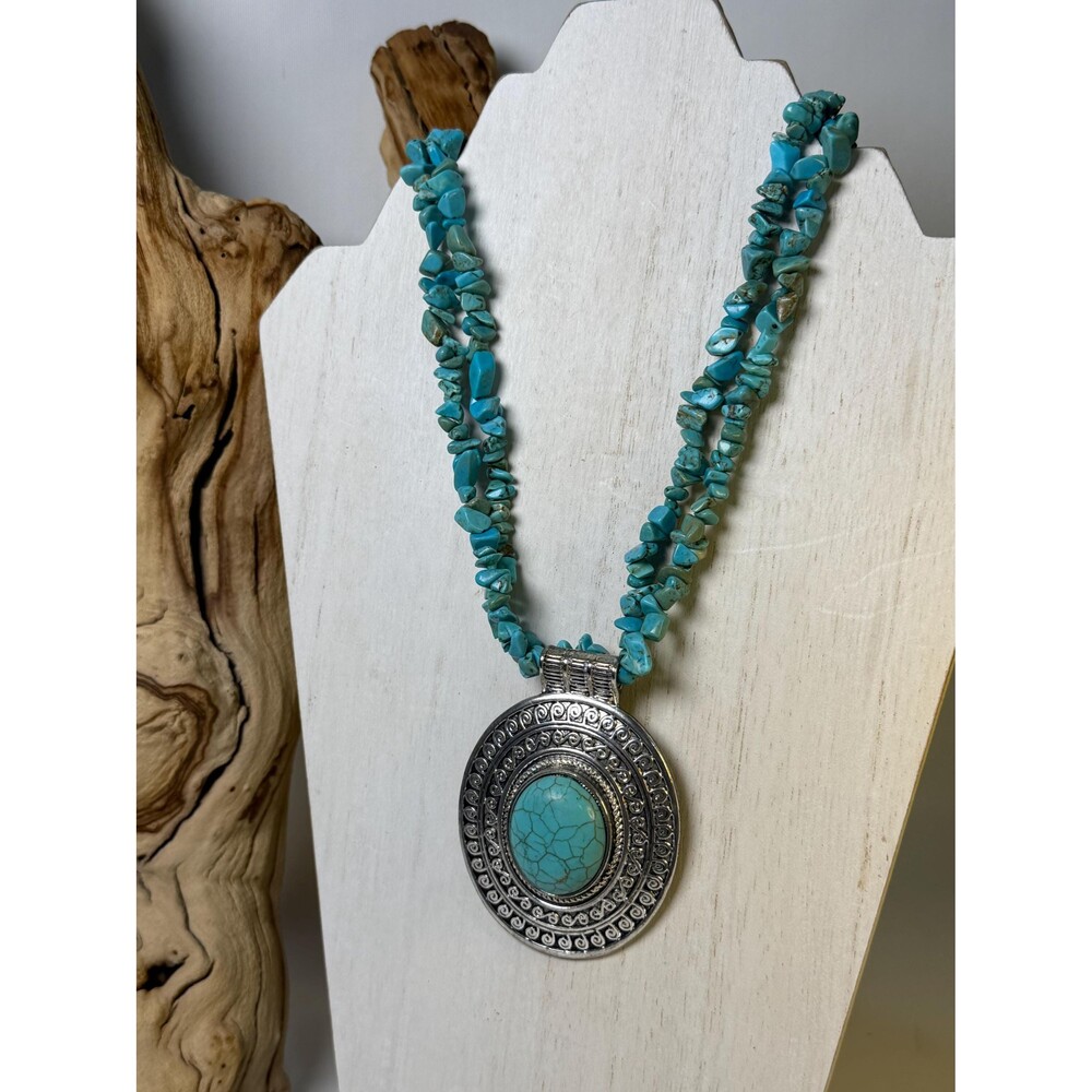 Vintage Faux Turquoise Chip Bead Necklace Ornate Silver Tone Pendant